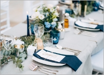 結婚式場・葬儀場におすすめの什器・サイン