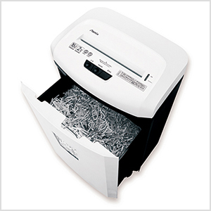 ゴミ捨て簡単。引き出し式ダストボックス